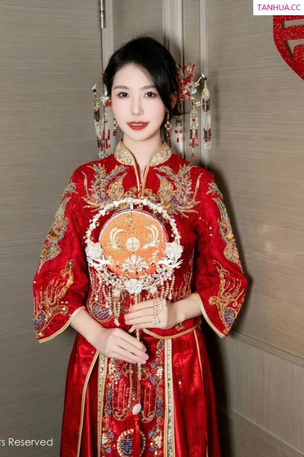 陈若依 抖娘利世 [XiuRen]高清写真图 2024.04.11 No.8376 利世 美腿丝袜第9张图片